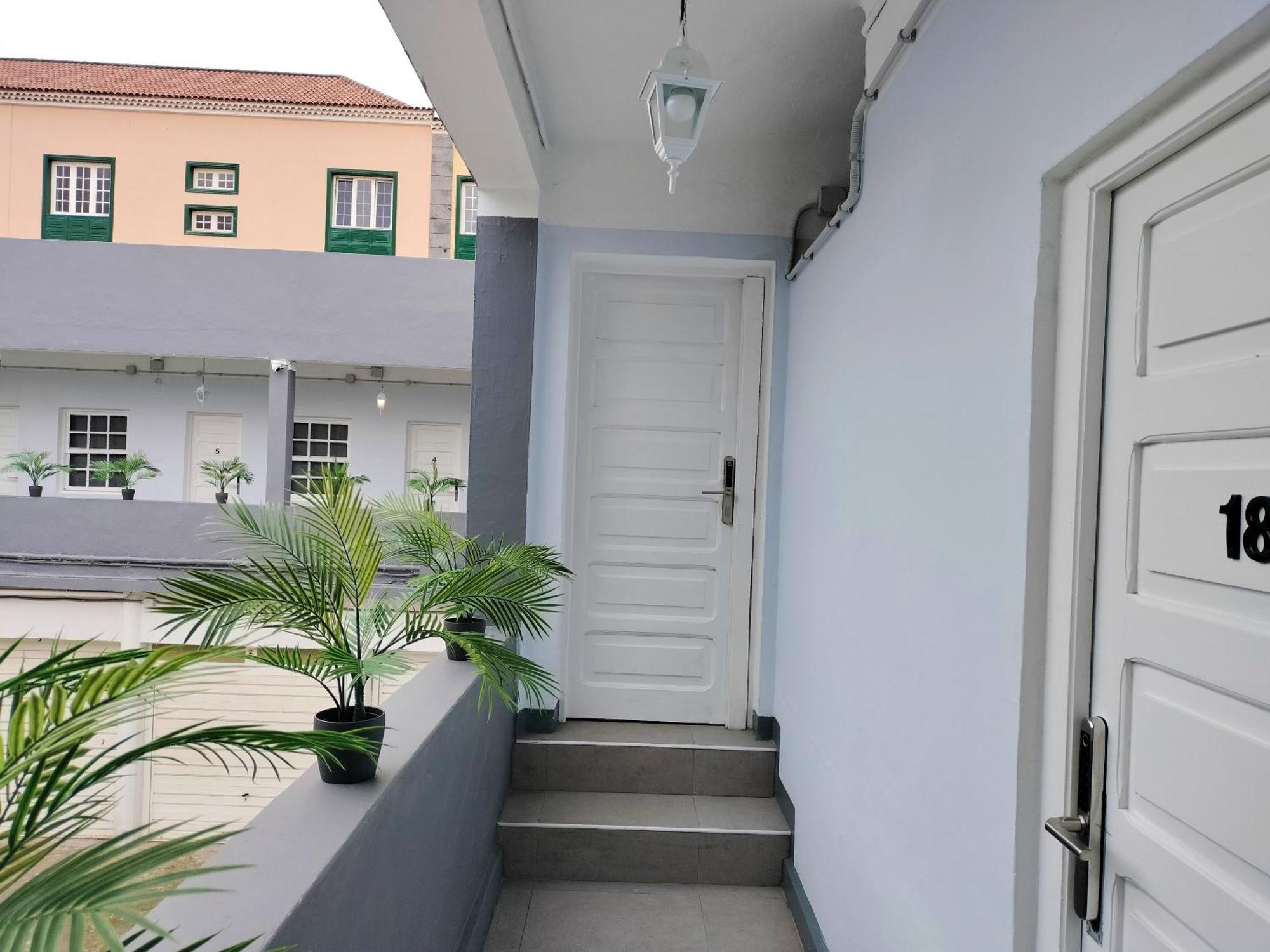 Room27- City Center La Laguna  Bagian luar foto